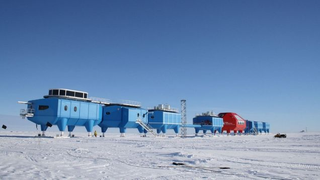 Illustration for article titled The Power Went Out At This Antarctic Research Station While It Was -67F